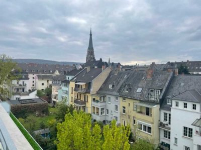 Beliebtes Wohnen in der südlichen Vorstadt! 
Moderne 4 ZKB-Penthouse-Wohnung 
mit großer Terrasse