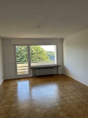 Gepflegte 3-Zimmer-Wohnung mit Balkon im Musikantenviertel