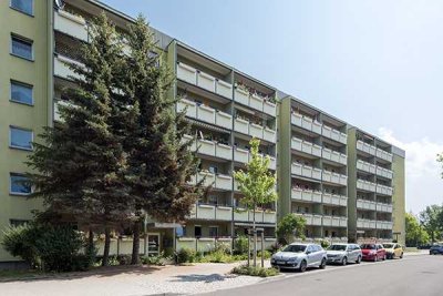 Frisch renoviert! 3-Raum-Wohnung im Erdgeschoss!