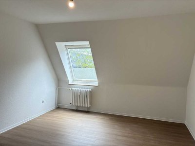 Renovierte Dachgeschosswohnung in Dietrichsdorf