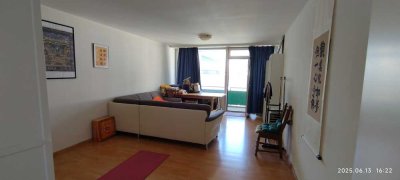 Attraktive 2-Zimmer ETW mit EBK & Schwimmbadnutzung in bester City-Lage