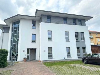 Hochwertige 3-Raum Wohnung mit Terrasse -324-