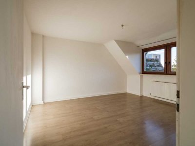 Gut geschnittene helle 3 Zimmer Wohnung in ruhiger Wohnlage