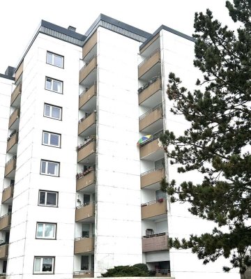 Gut geschnittene 2-Zimmerwohnung mit Balkon und Tiefgarage