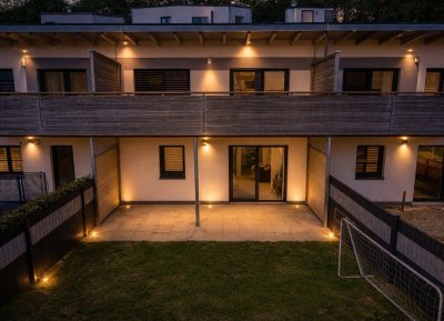 Familienfreundliches und Charmantes 4-Zimmer-Reihenhaus mit Garten &amp; Terrasse in ruhiger Lage