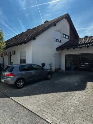 Modernisiertes Einfamilienhaus mit 6 Zimmern in Putzbrunn