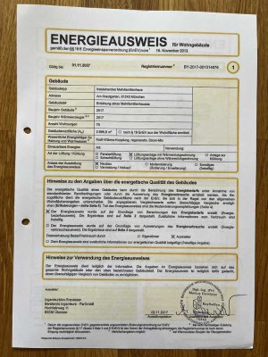 Moderne, teilmöblierte 3-Zimmer-Wohnung mit Einbauküche und Einbauschränken