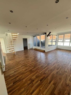4-Zimmer Maisonettewohnung mit Einbauküche und Dachterrasse