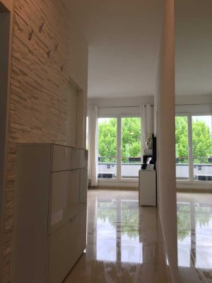 Exklusive, 2-Zimmer-OG-Wohnung mit Balkon und Einbauküche in Ravensburg