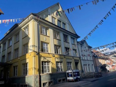 Lichtdurchflutete Charakterwohnung in der historischen Hosenträgerfabrik im Herzen von Hausach