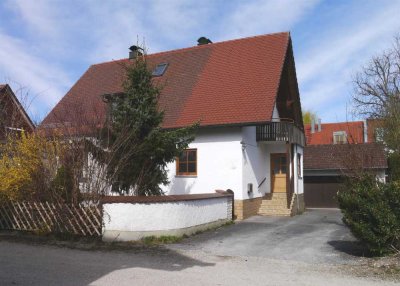 Einfamilienhaus in ruhiger Siedlungslage mit großem Garten in Landshut