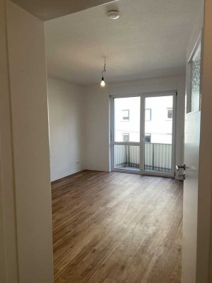 ***Helle 2 - Zimmer - Wohnung mit zwei Balkonen***