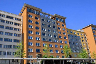 Panoramablick über Leipzig: 3-Zimmer-Maisonette-Wohnung mit zwei Balkonen, Stellplatz & Aufzug