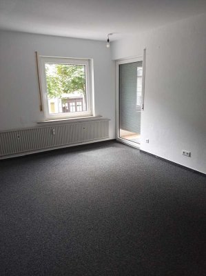 Freundliche und modernisierte 4-Zimmer-Wohnung mit Balkon und EBK in Bad Waldsee