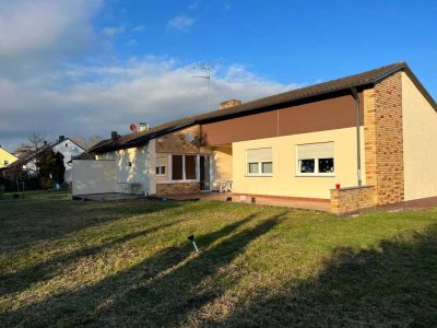 Attraktives Sanierungsobjekt auf großzügigem Grundstück- Bungalow mit großem Potenzial in Ittling