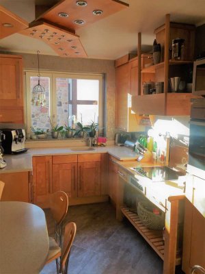 Vierzimmerwohnung über zwei Etagen im Zweiparteienhaus