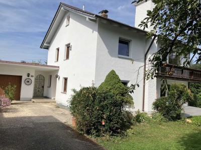 ruhiges, großzügiges EFH mit großem Garten in Tiefenbach