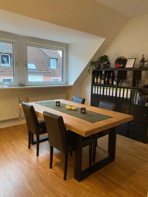 Sehr schöne, gut geschnittene gemütliche 2-Zimmer-Wohnung in der Wüste, ruhig + zentral