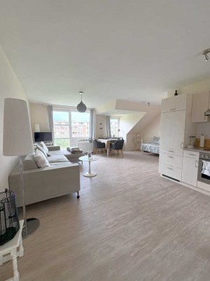 SCHÖNE LANGZEIT - FERIENWOHNUNG IN IDYLLISCHER INSELLAGE VON TRAVEMÜNDE