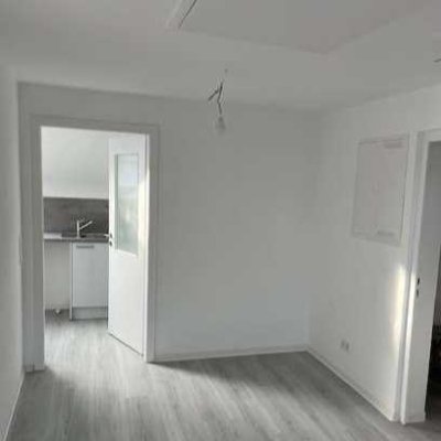 Erstbezug nach Sanierung mit EBK: 1-Zimmer-Wohnung in Stuttgart-Möhringen