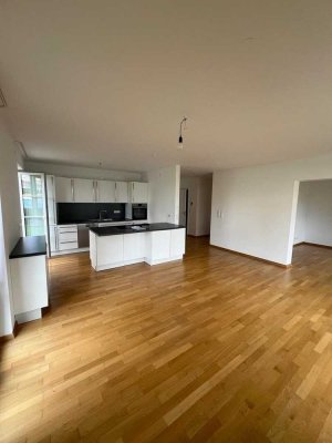 Großzügige Erdgeschosswohnung mit Garten - Wohnen wie im Haus