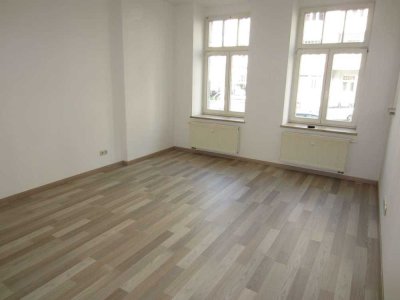 Frei ab 1.1.26 - TOP Whg. - schöner Erker - Bad mit Wanne !!!