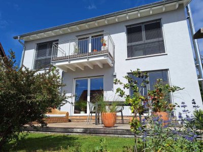 Neuwertiges, energieeffizientes Einfamilienhaus in Leonberg-Gebersheim - provisionsfrei