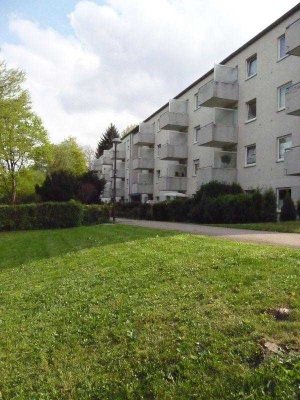 Erstklassig renoviert und möbliert! 1-Zi.-Single-Wohnung mit EBK