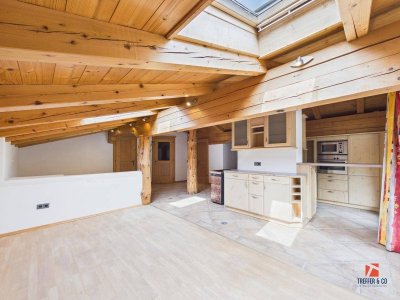 Sonnige 3-Zimmer-Wohnung mit Alpenblick und viel Charme