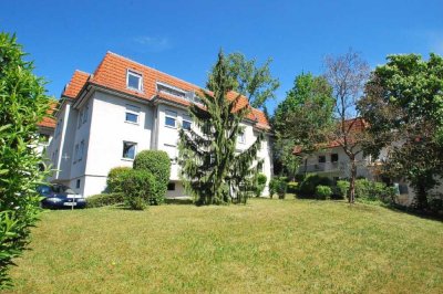 145 qm - 4,5-Zimmer EG-Wohnung mit Terrasse und EBK in ludwigsburg