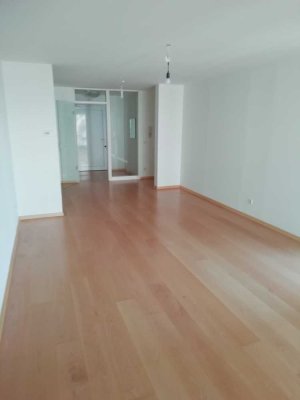 Geschmackvolle 3-Raum-Wohnung mit Balkon und EBK in Darmstadt