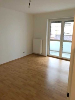 LU - nahe BASF - Toprenovierte 3-Zimmer-Wohnung mit 2 Balkonen