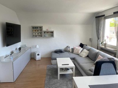 Schöne und modernisierte 2-Zimmer-Wohnung mit gehobener Innenausstattung in Bergisch Gladbach