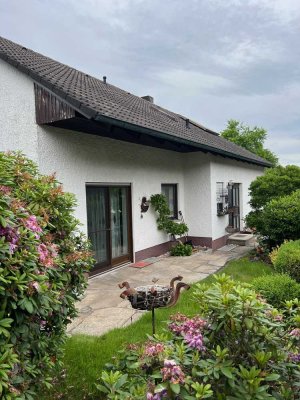 Einfamilienhaus mit Einliegerwohnung