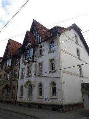 Neu renovierte 4-Zimmer-Wohnung im Altbau!