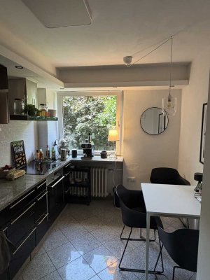 Wohnen mit Charakter: 2-Zimmer-Wohnung in Köln-Bilderstöckchen
