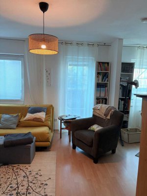 Helle, gemütliche Wohnung mit Balkon & Gartenmitbenutzung
