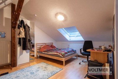 KLEIN FEIN DEIN - gemütliche Dachgeschosswohnung mit Einbauküche in Saarbrücken!