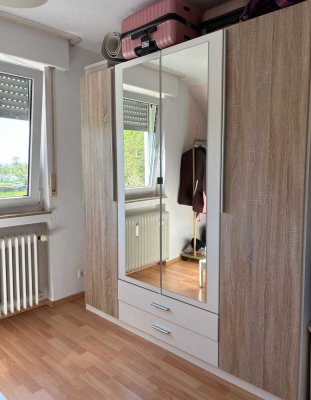 Wohnen mit Charakter: 2,5-Zimmer-Dachgeschosswohnung in Stuttgart-Plieningen