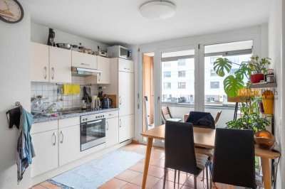 IMMORath.de - Gepflegte 2-Zimmer-Wohnung mit Balkon und Einbauküche in Freiburg