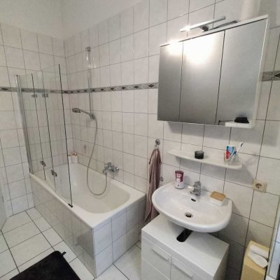 Helle 2-Zimmer Dachgeschosswohnung mit Balkon in Nümbrecht
