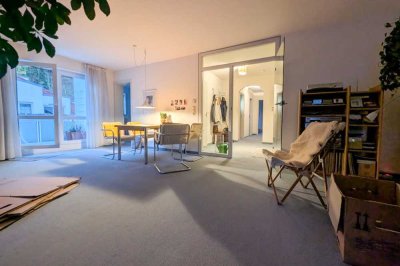 Wunderschöne 3-Zimmer-Wohnung mit TG-Stellplatz, neuem Vinylboden und zwei Balkonen!