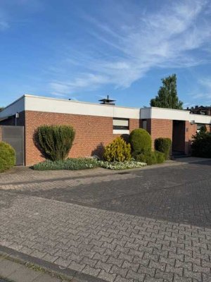VON PRIVAT - TOP gepflegter Bungalow im Neusser Süden (Rosellerheide) mit traumhafter Gartenanlage