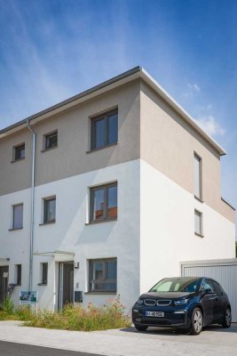 Modernes 5-Raum-Reihenhaus, Solar, Wärmepumpe, KiTa, S-Bahn
