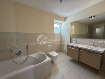 Zentrale 5-Zimmer-WG im Penthouse am Theodor-Heuss-Platz für Studierende & Berufstätige