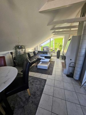 Luxuriöse komplett möbilierte 3-Zimmer DG-Wohnung in Aichach mit Dachterrasse , Miete all inklusive