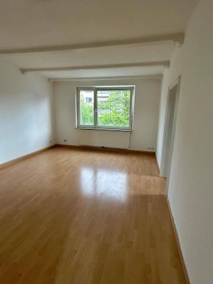 Behagliche 2 Zimmer - Wohnung in der Karl-Adrian-Straße