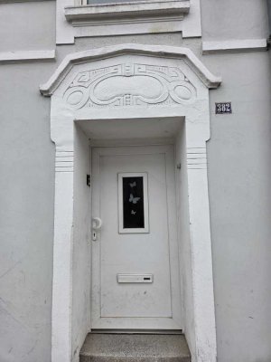 *2,5 ZImmer im stilvollen Altbau*