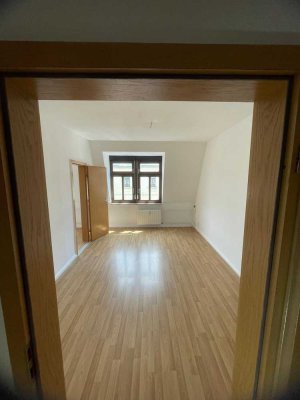 Dachgeschoß - 4 Räume, Küche, Bad auf 64 qm