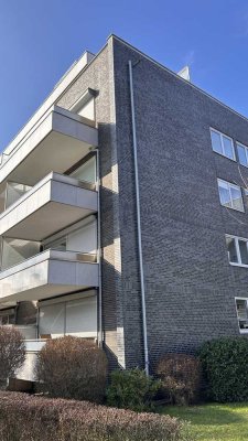 Exklusive 3-Zimmer-Wohnung mit Pool & Sauna in Düsseldorf-Niederkassel (Grenze Oberkassel)